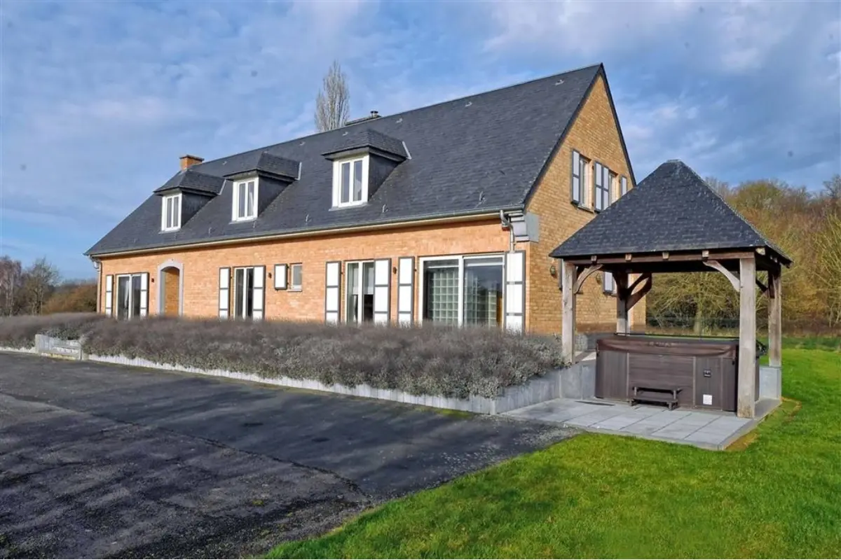 Maison à vendre à Vodelée 5680 890000.00€ 4 chambres 229.93m² - annonce 676924