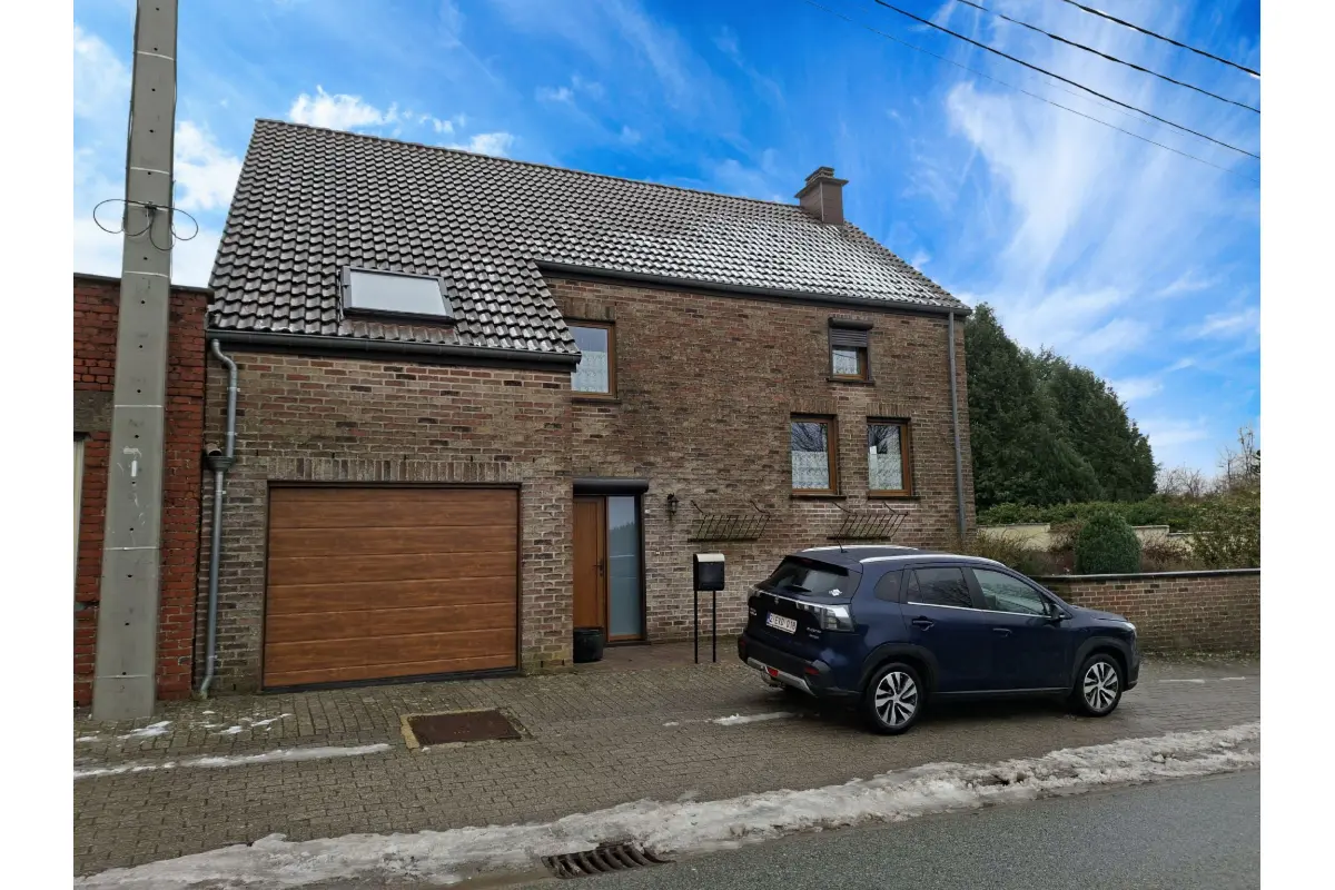 Villa à vendre à Florennes 5620 280000.00€ 4 chambres 202.00m² - annonce 678220