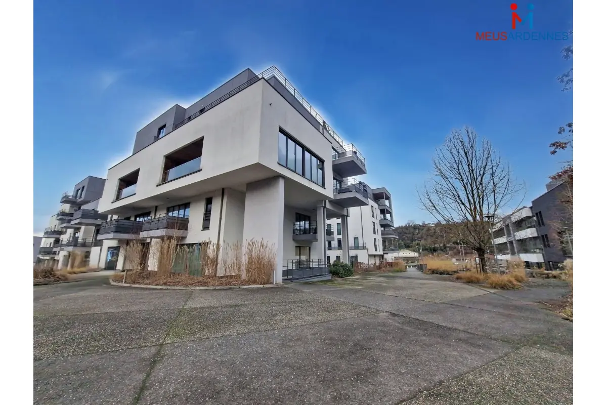 Commerce à louer à Dave 5100 1500.00€  chambres 100.00m² - annonce 680934