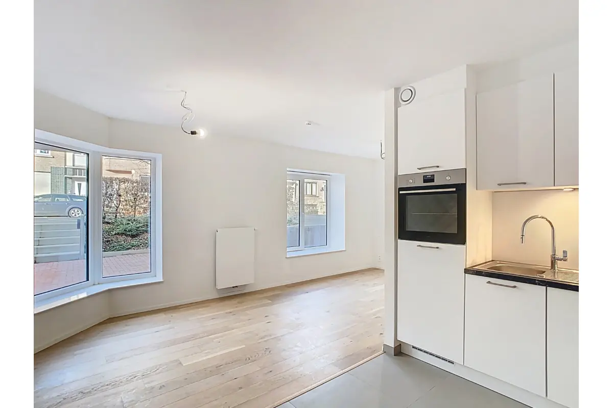 Studio à louer à Dave 5100 690.00€ 0 chambres 38.00m² - annonce 680312