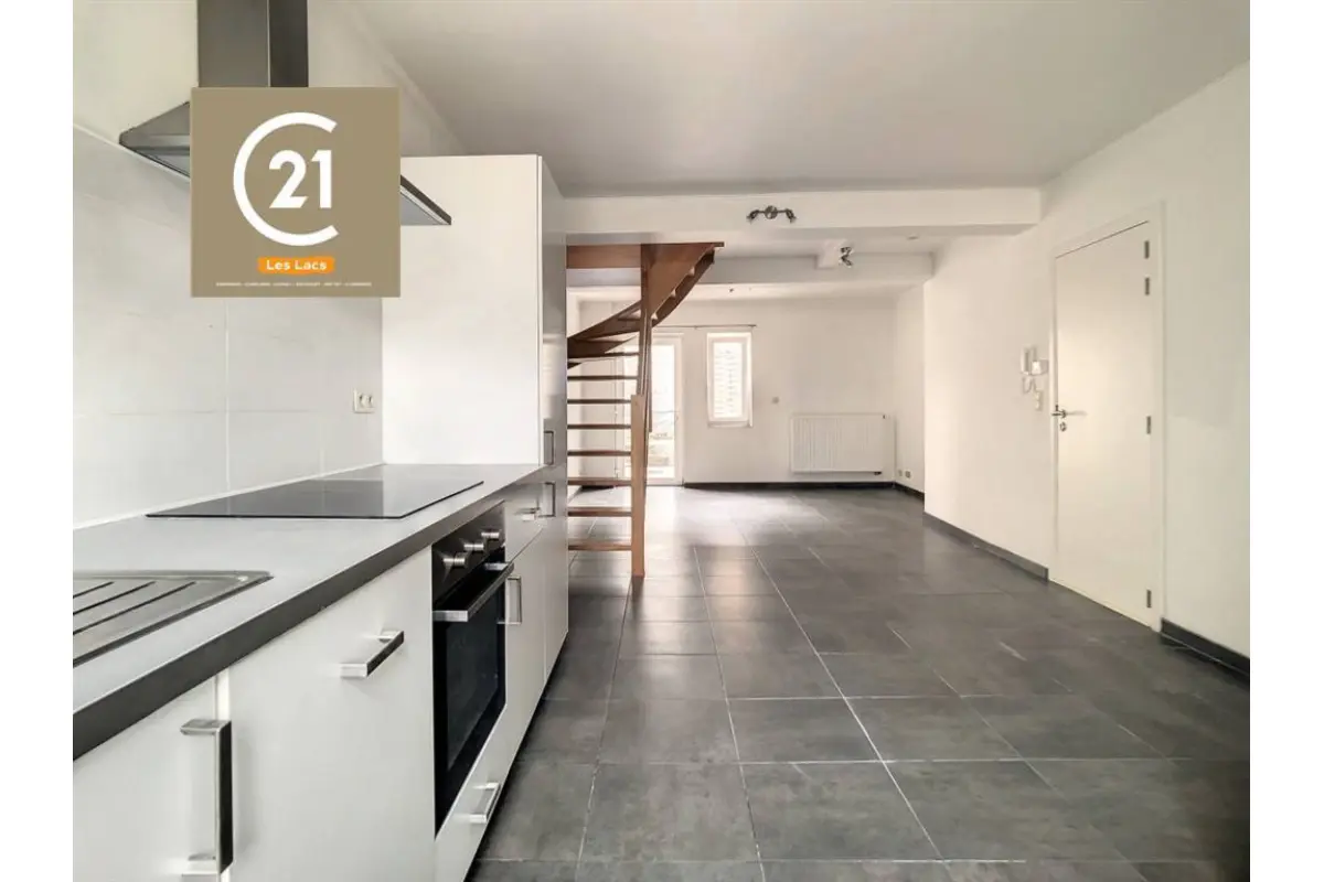 Duplex à louer à Walcourt 5650 725.00€ 2 chambres 66.00m² - annonce 683870