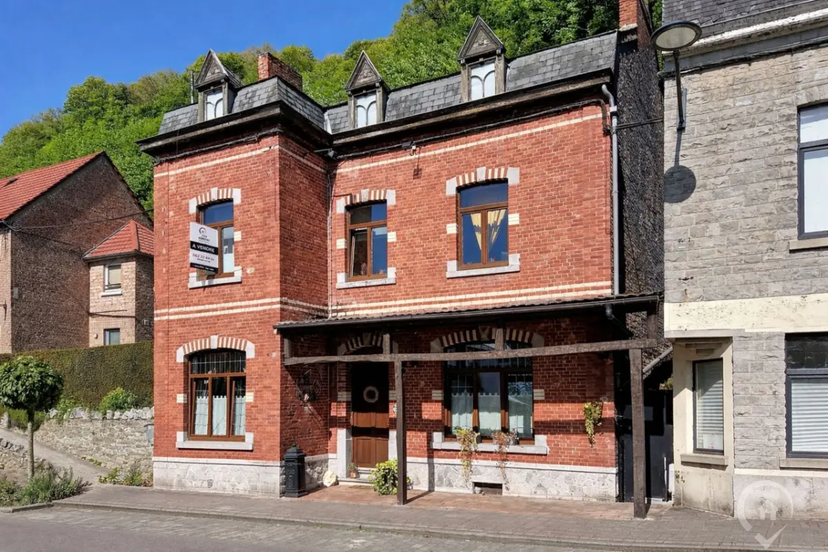 Maison à vendre à Hastière 5540 289000.00€ 3 chambres 155.00m² - annonce 685232