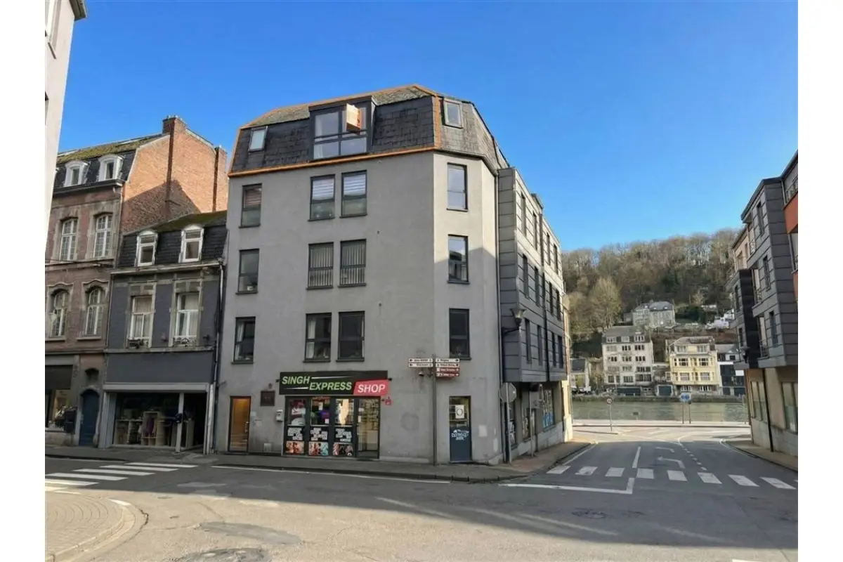 Appartement à louer à Dinant 5500 720.00€ 2 chambres 90.00m² - annonce 686720