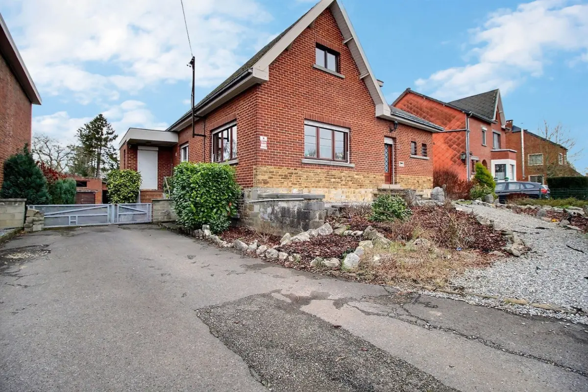 Villa à vendre à Auvelais 5060 380000.00€ 5 chambres 130.00m² - annonce 685736