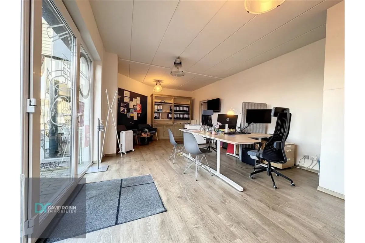 Commerce à louer à Tongrinne 5140 1300.00€  chambres m² - annonce 690065