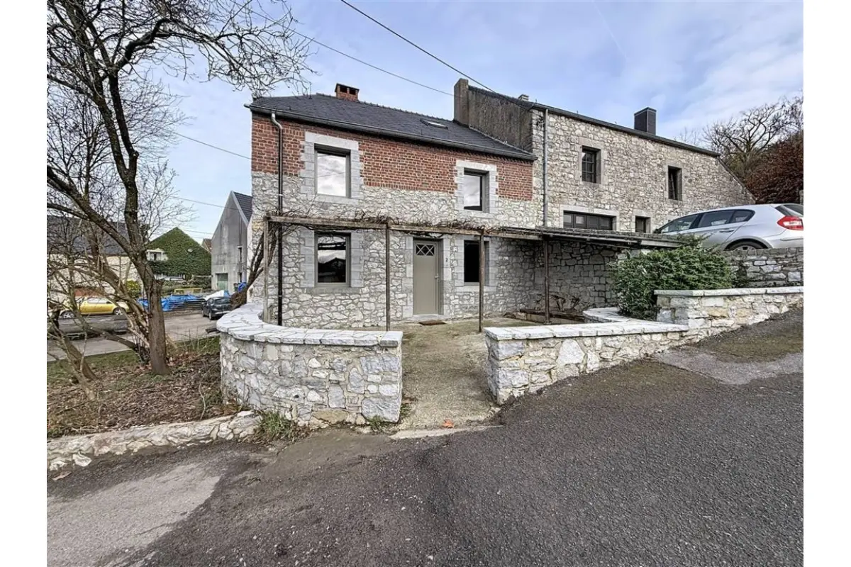 Maison à louer à Roly 5600 900.00€ 3 chambres 130.00m² - annonce 693836