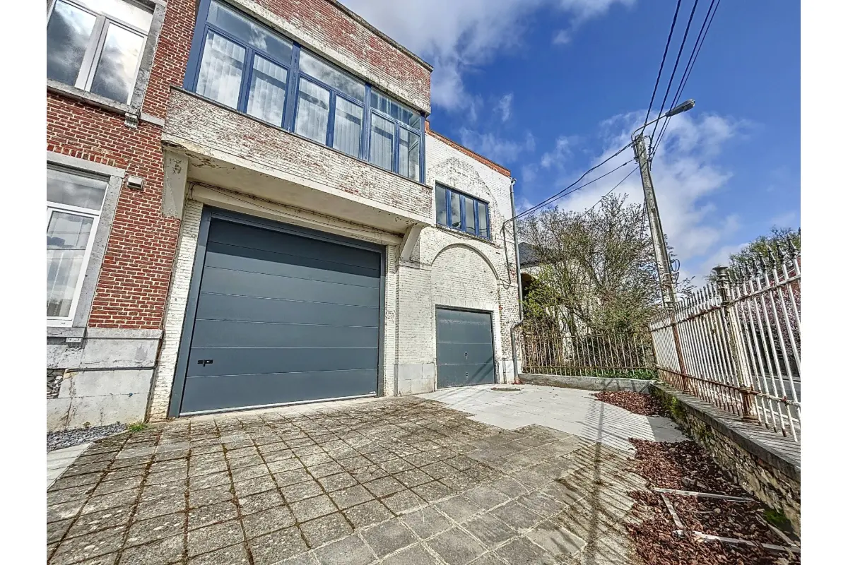 Commerce à louer à Morialmé 5621 250.00€  chambres 65.00m² - annonce 696395