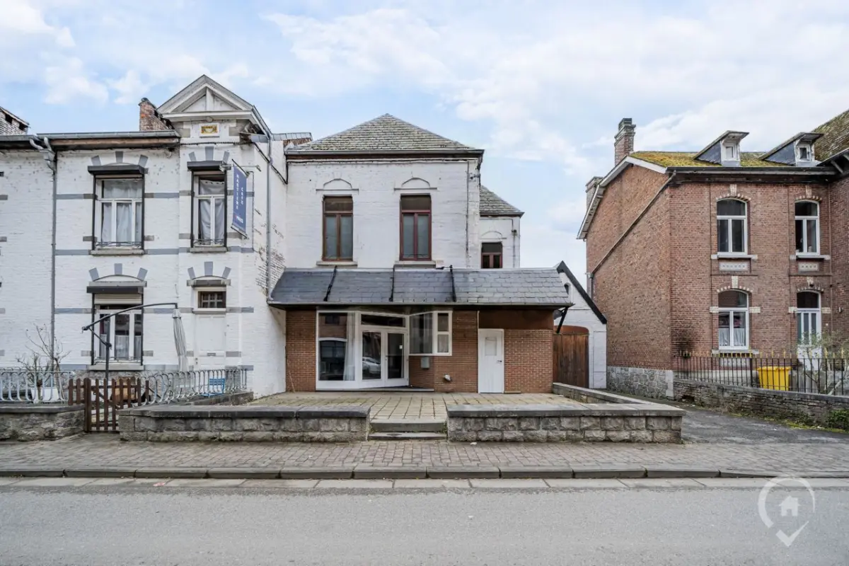 Commerce à vendre à Hastière 5540 174000.00€  chambres m² - annonce 695933