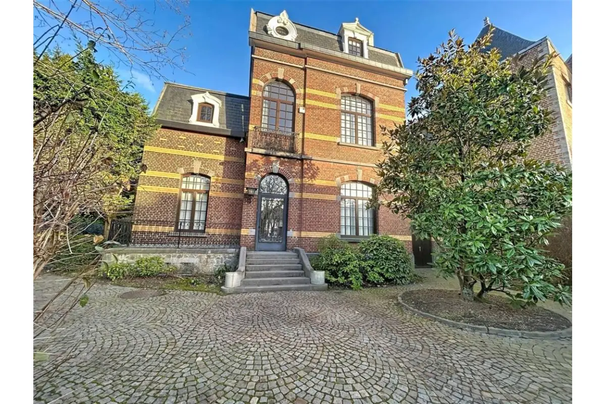 Maison à vendre à Tamines 5060 840000.00€ 5 chambres 360.00m² - annonce 698039
