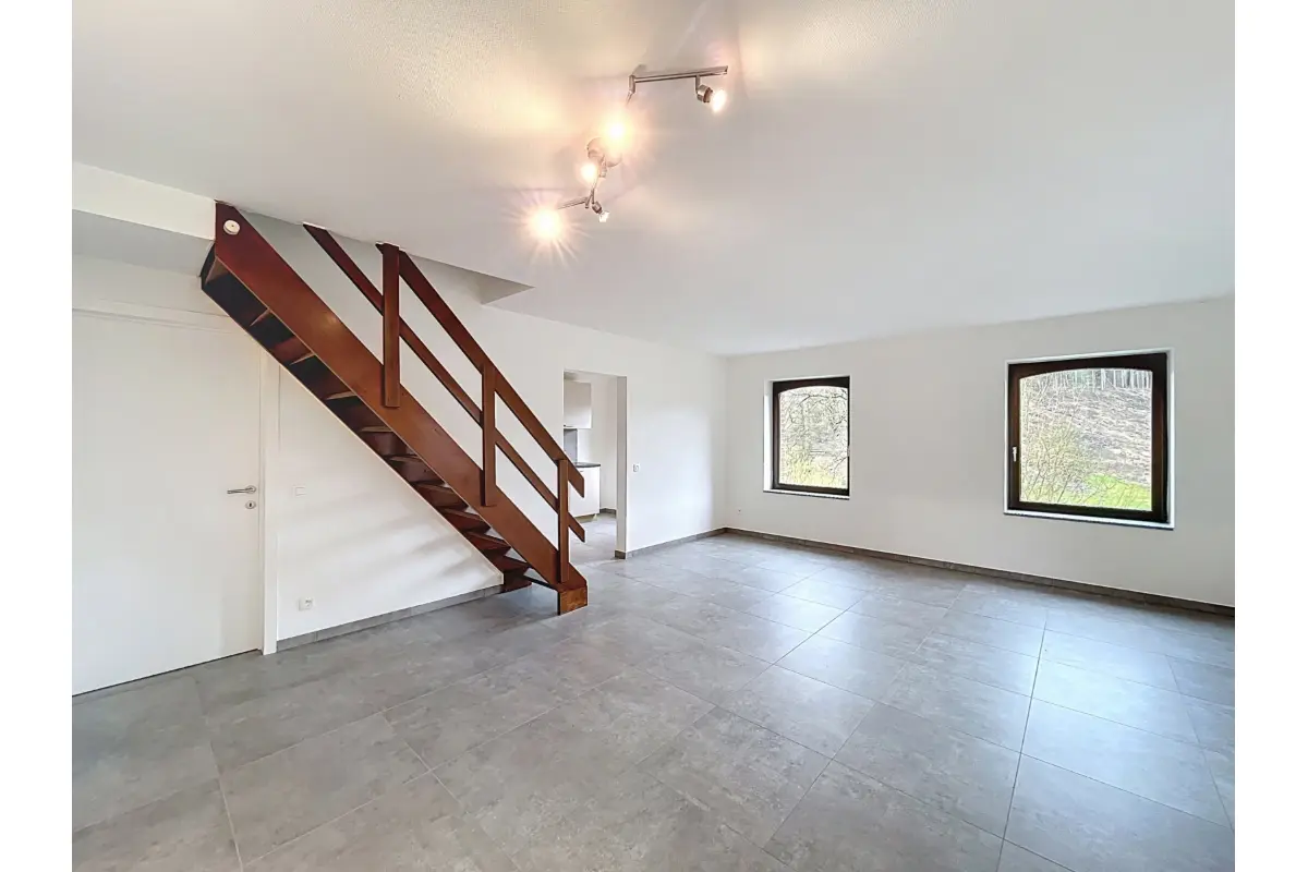 Maison à louer à Celles 5561 950.00€ 2 chambres 72.00m² - annonce 697456