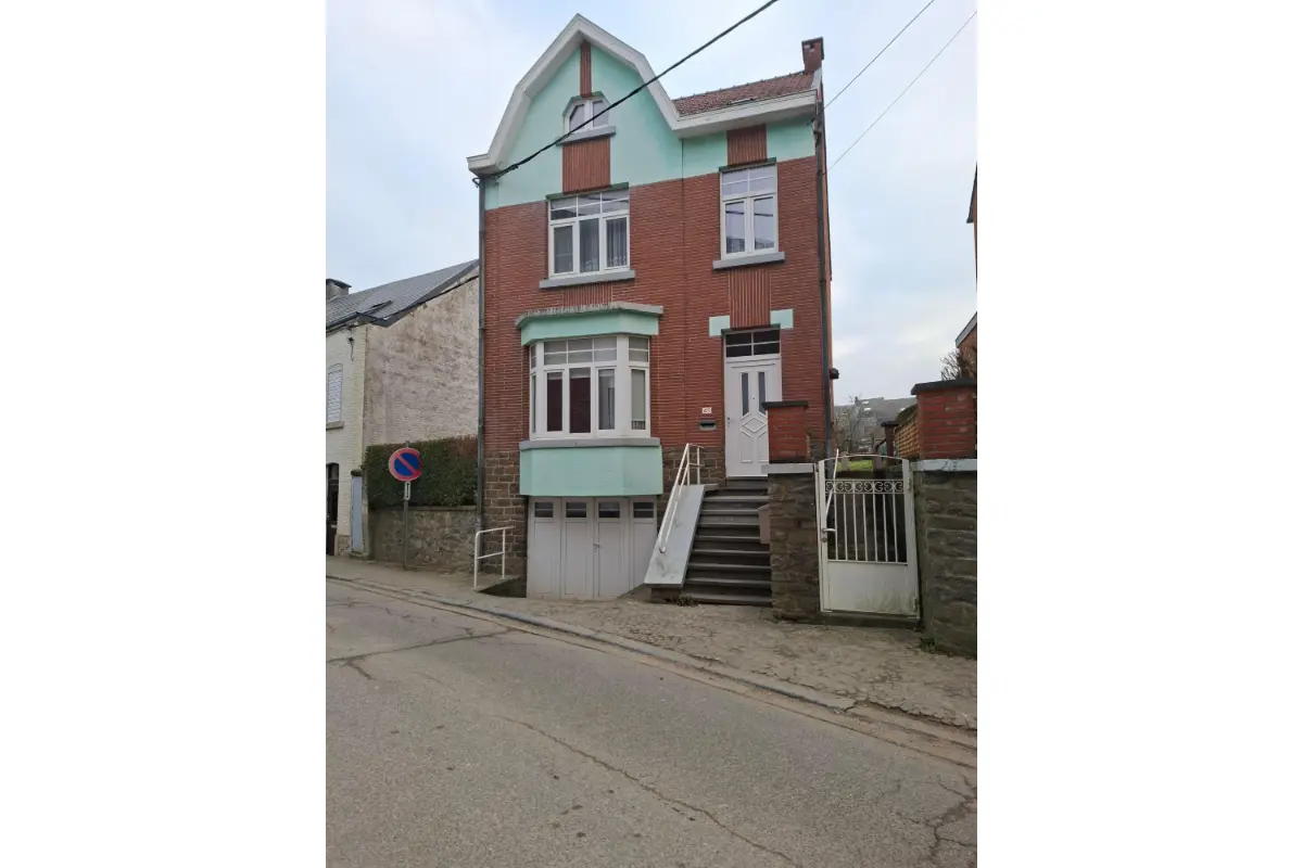 Maison à vendre à Ciney 5590 220000.00€ 3 chambres m² - annonce 697542