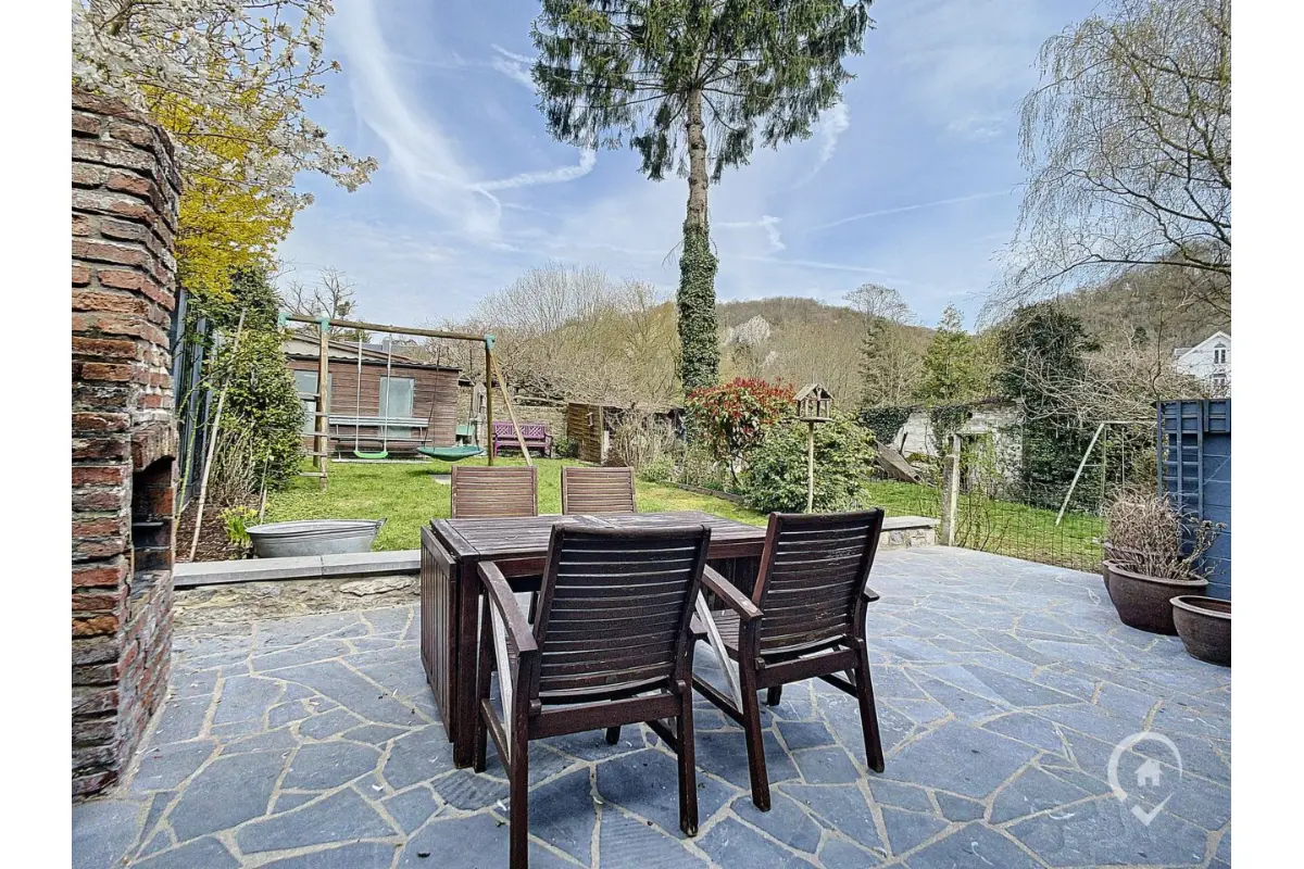Maison à vendre à Waulsort 5540 350000.00€ 5 chambres 200.00m² - annonce 700034