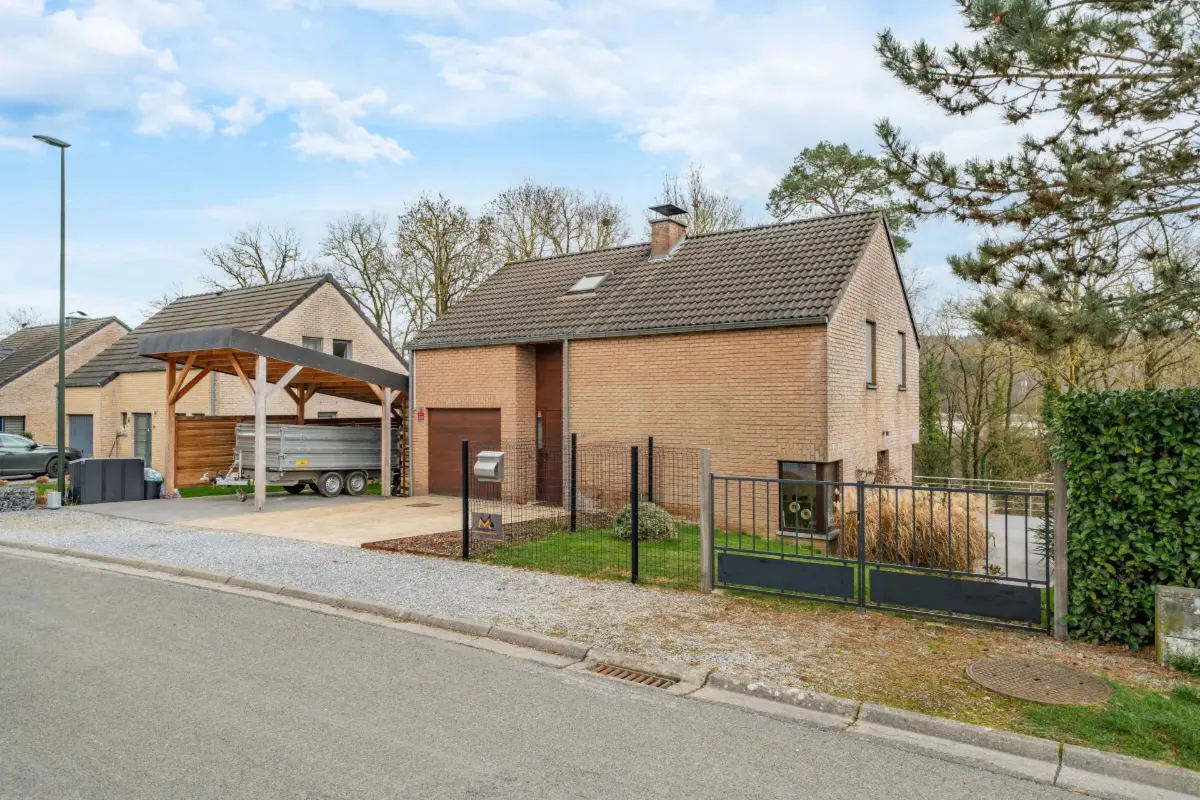 Maison à vendre à Rochefort 5580 349000.00€  chambres 184.00m² - annonce 699878