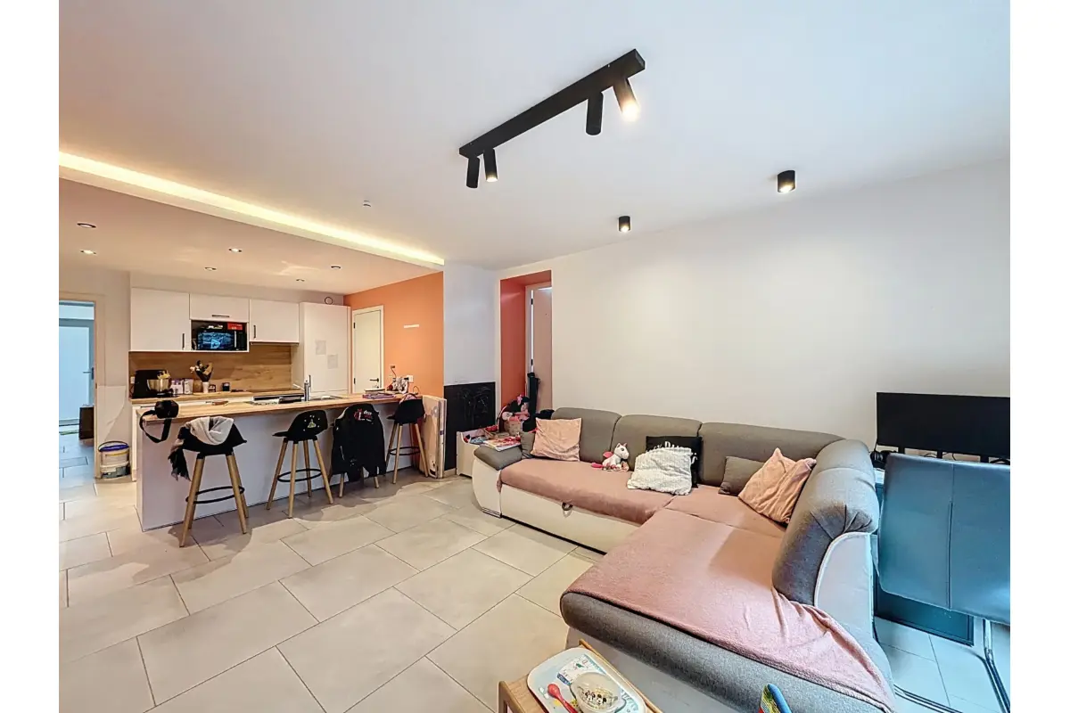 Rez-de-chaussée à  à Ciney 5590 850.00€ 2 chambres 64.00m² - annonce 699572
