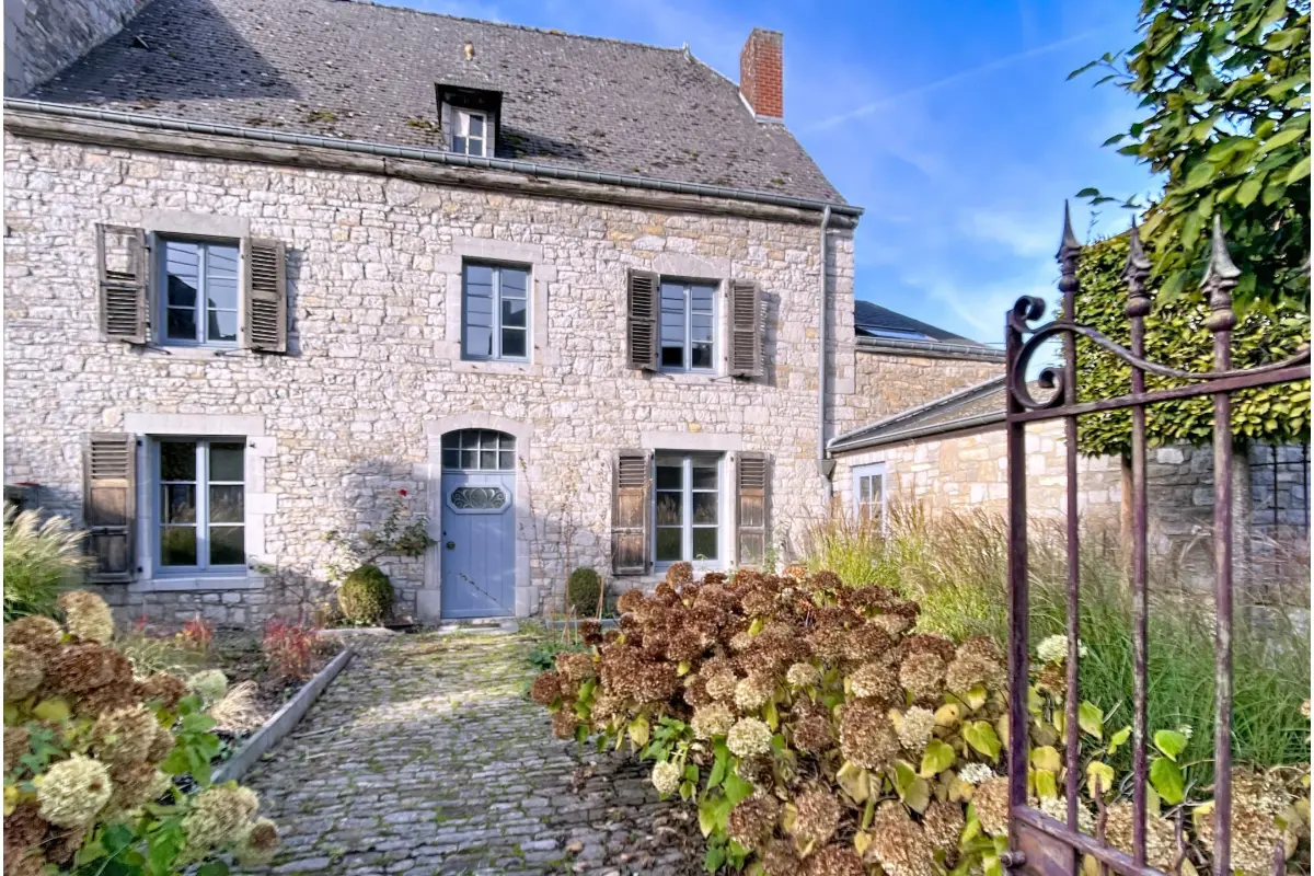Maison à vendre à Beauraing 5570 295000.00€ 2 chambres 259.00m² - annonce 701109