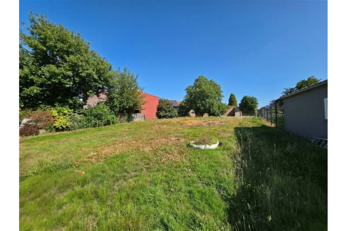 Terrain à  à Viemme 4317 95000.00€  chambres m² - annonce 704346