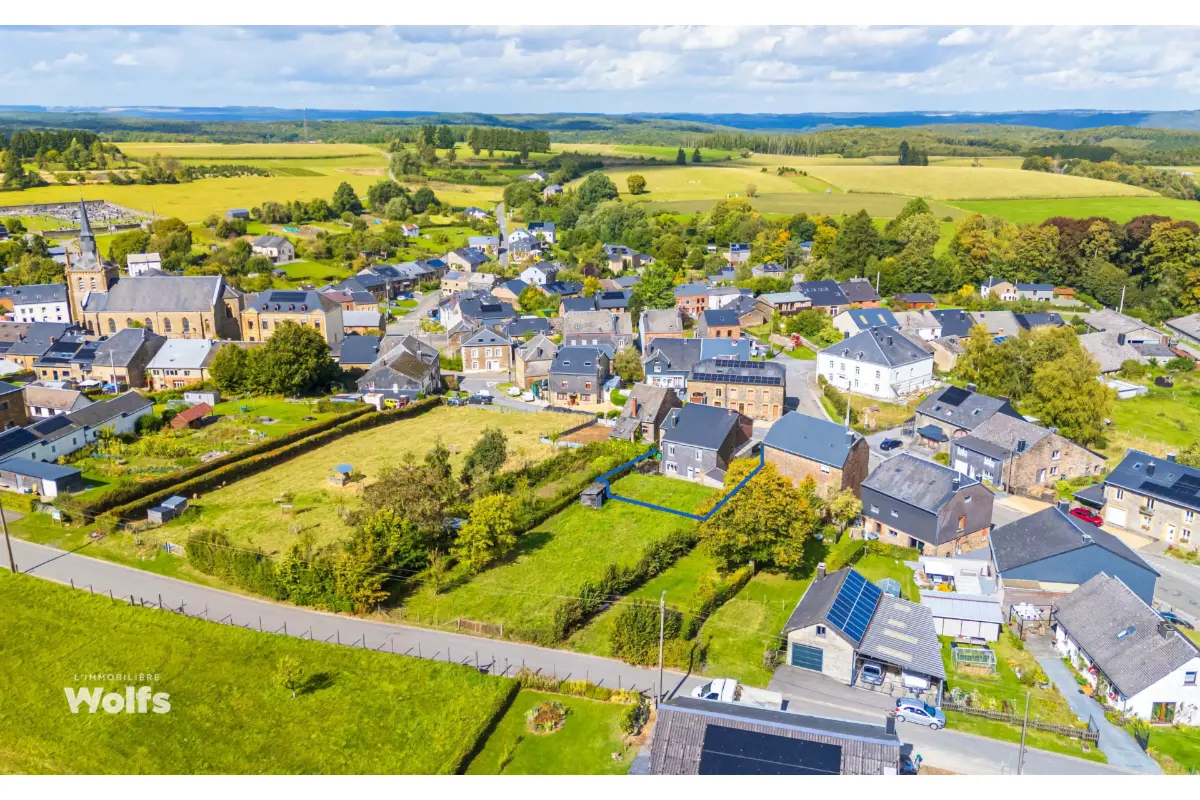 Maison à vendre à Vresse-sur-Semois 5550 220000.00€ 5 chambres 311.00m² - annonce 704043