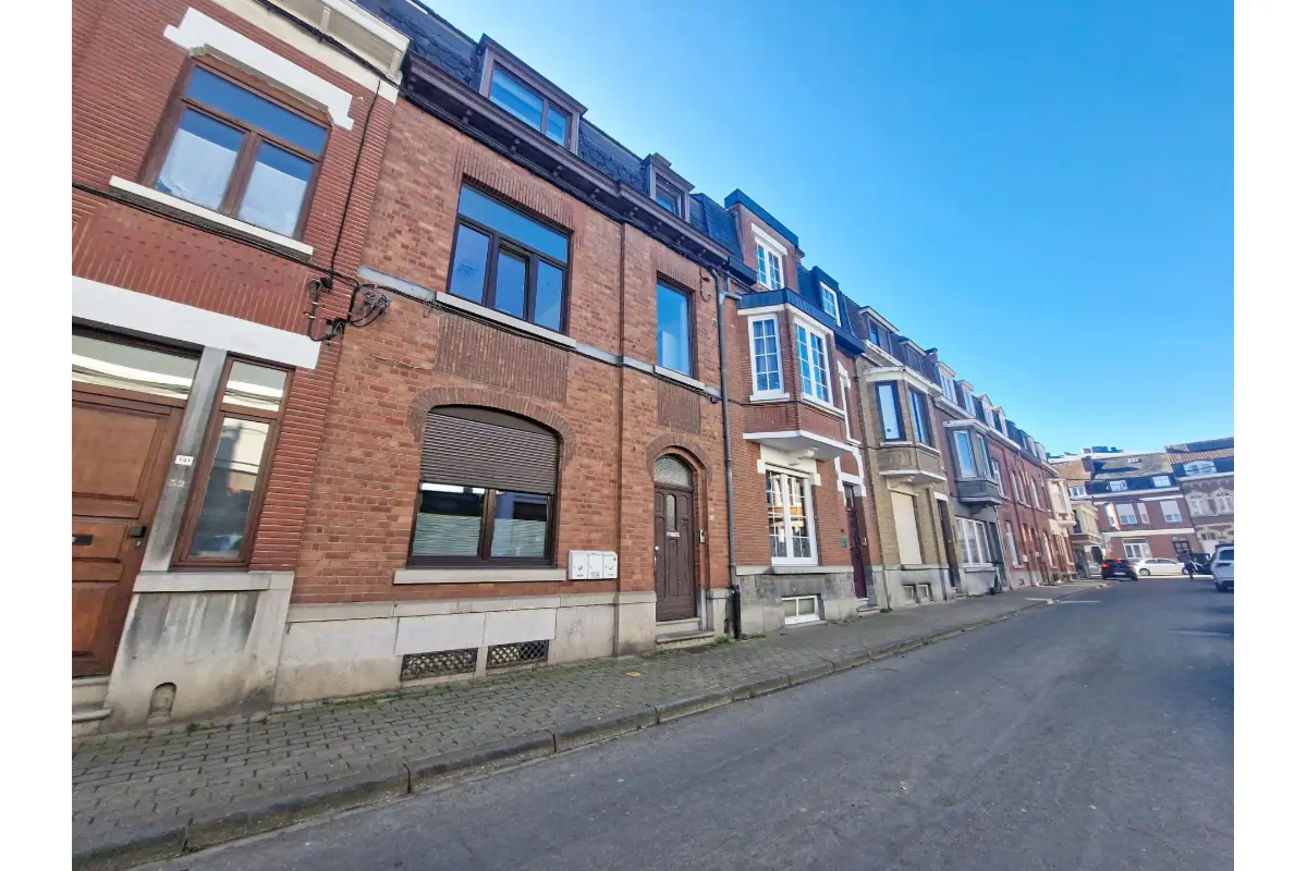 Rez-de-chaussée à louer à Saint-Servais 5002 850.00€ 1 chambres m² - annonce 704626