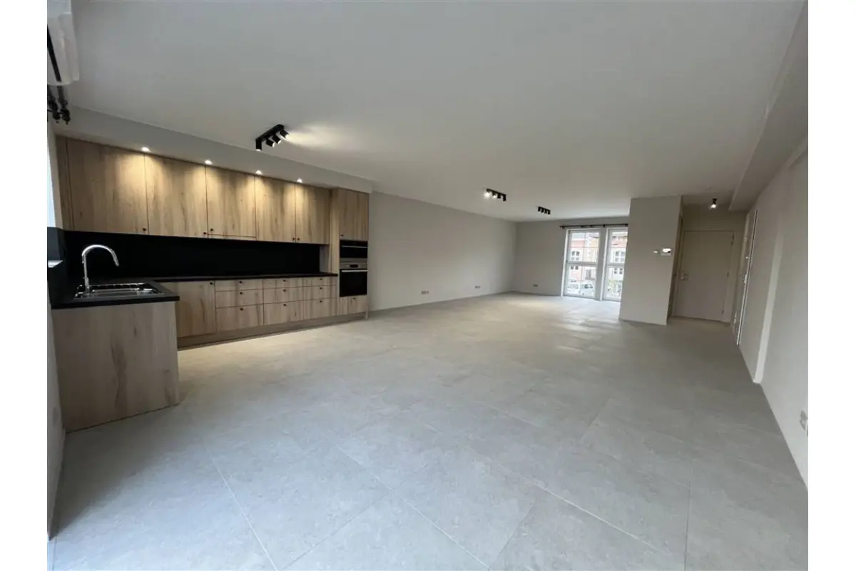 Triplex à louer à Namur 5000 1400.00€ 3 chambres 143.00m² - annonce 704473