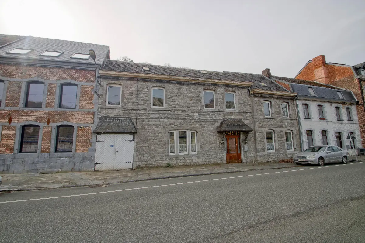 Maison à vendre à Bouvignes-sur-Meuse 5500 119000.00€ 5 chambres 268.00m² - annonce 711025