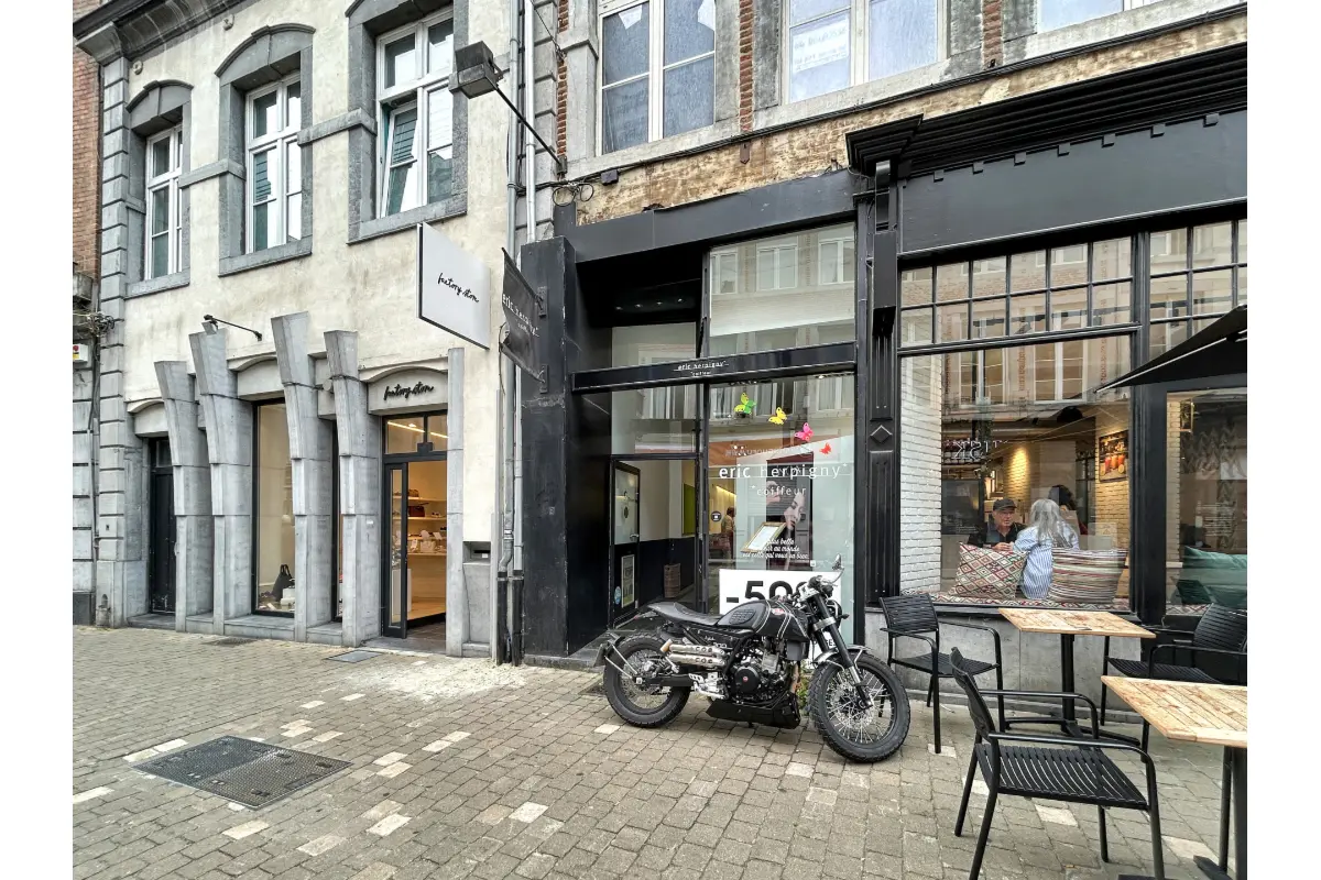 Commerce à louer à Namur 5000 1800.00€  chambres 50.00m² - annonce 710964