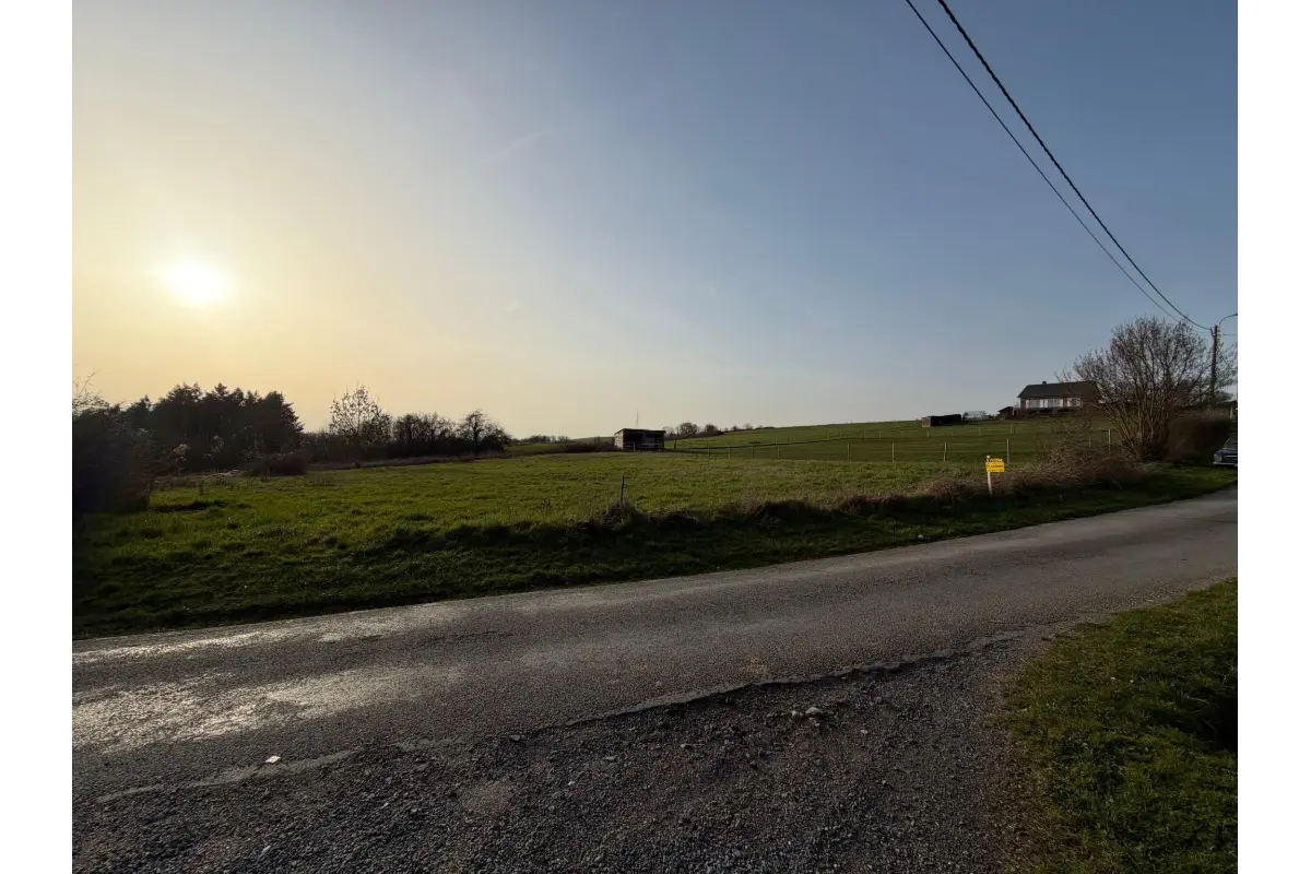 Terrain à vendre à Feschaux 5570 90000.00€  chambres m² - annonce 712159