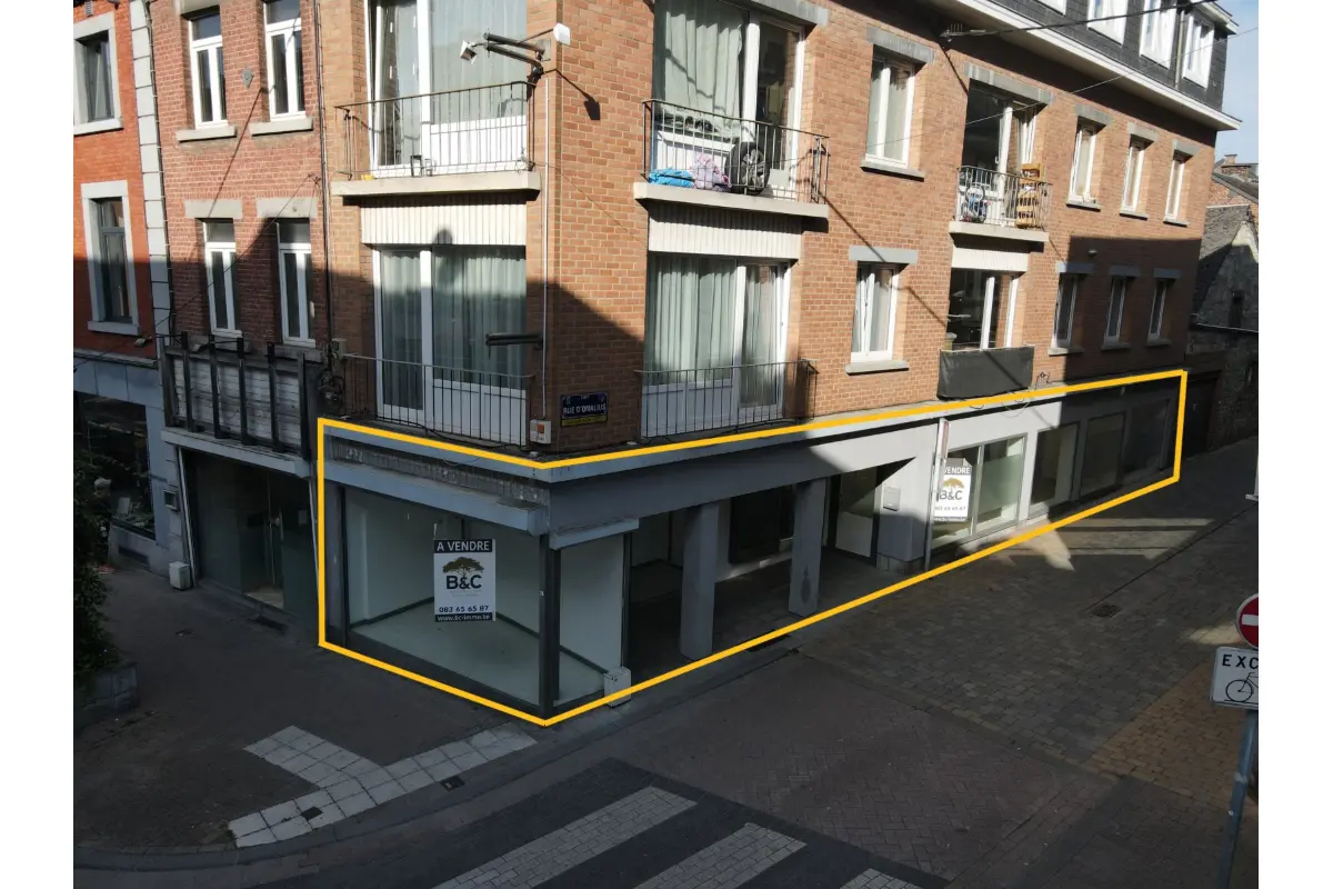 Commerce à  à Ciney 5590 900.00€  chambres 75.00m² - annonce 711735