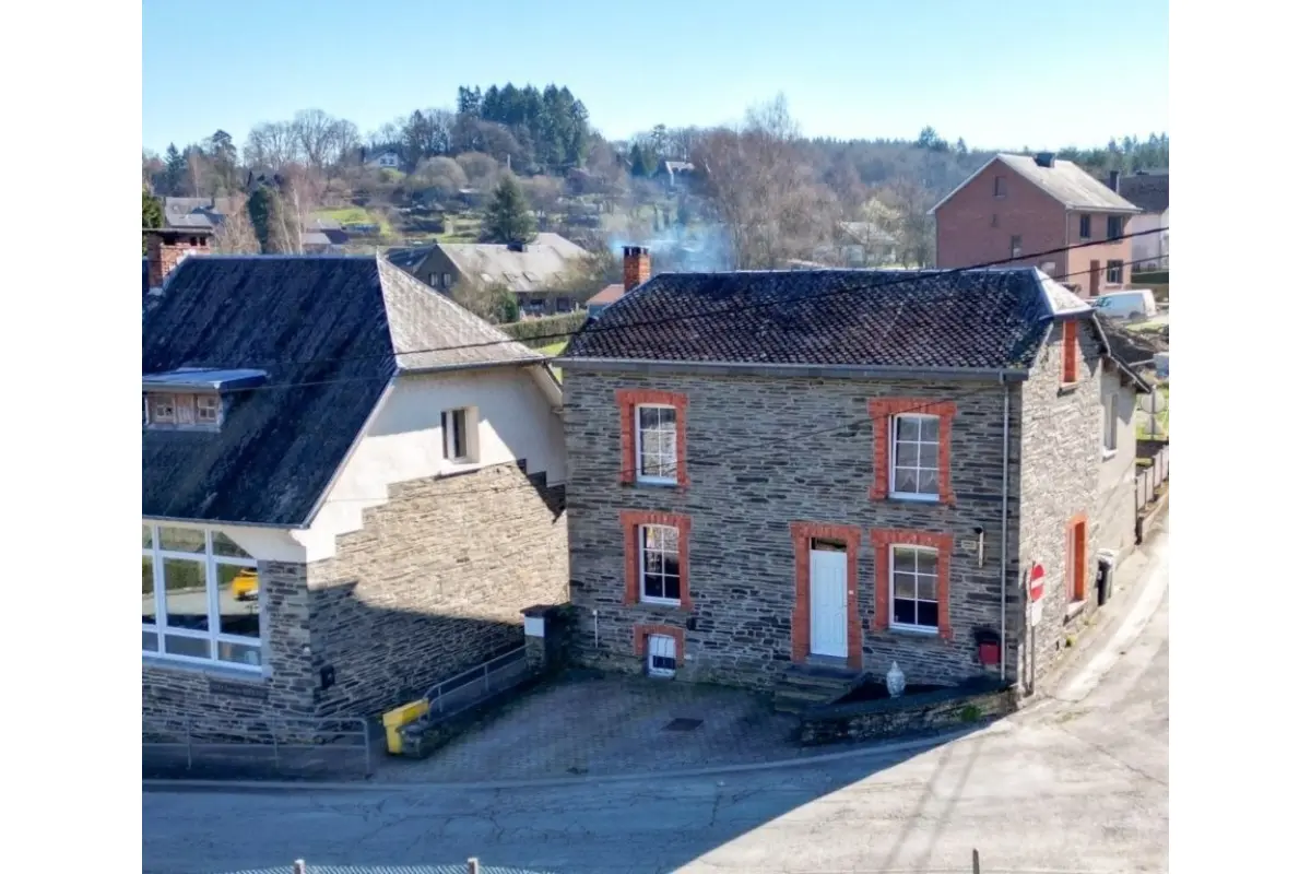 Maison à vendre à Alle 5550 289000.00€ 4 chambres 200.00m² - annonce 713183