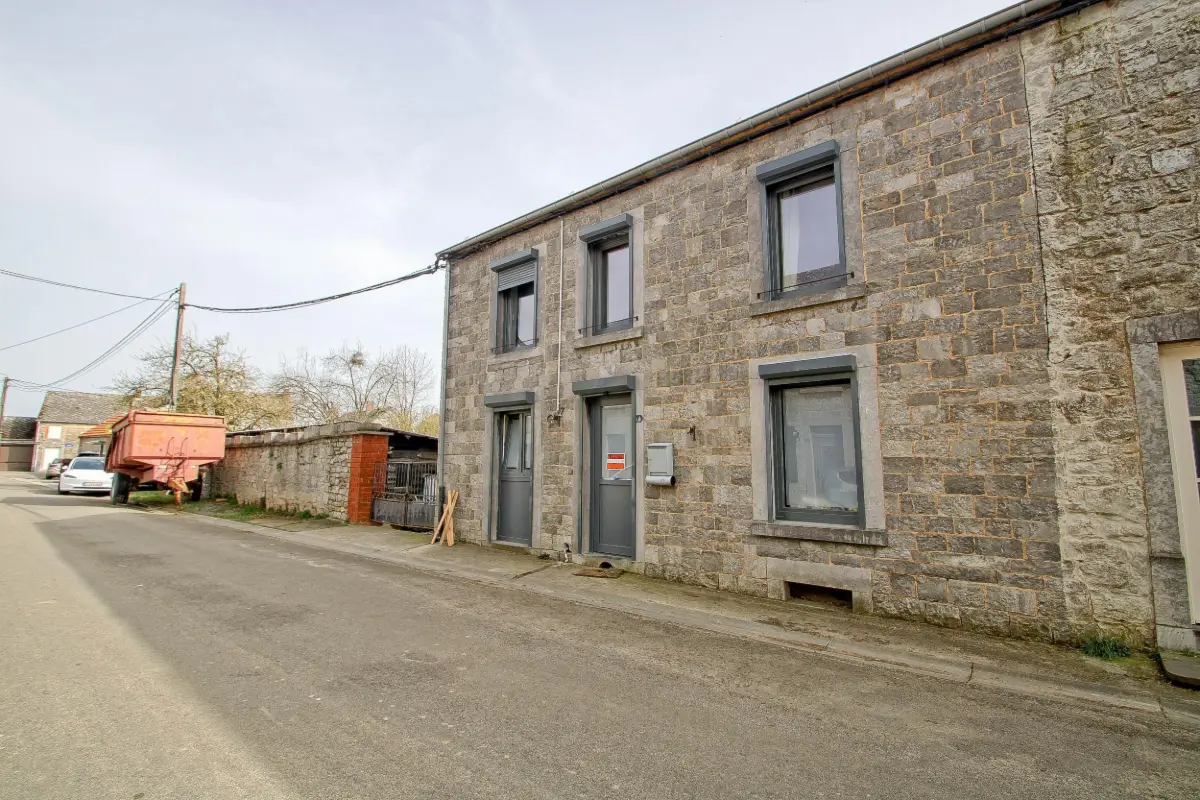 Maison à vendre à Thynes 5502 200000.00€ 3 chambres m² - annonce 713126