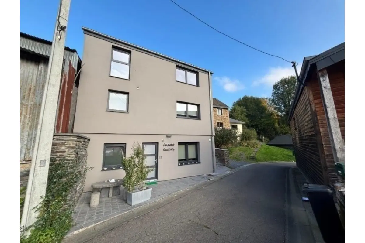 Maison à vendre à Alle 5550 390000.00€ 6 chambres 160.00m² - annonce 712622