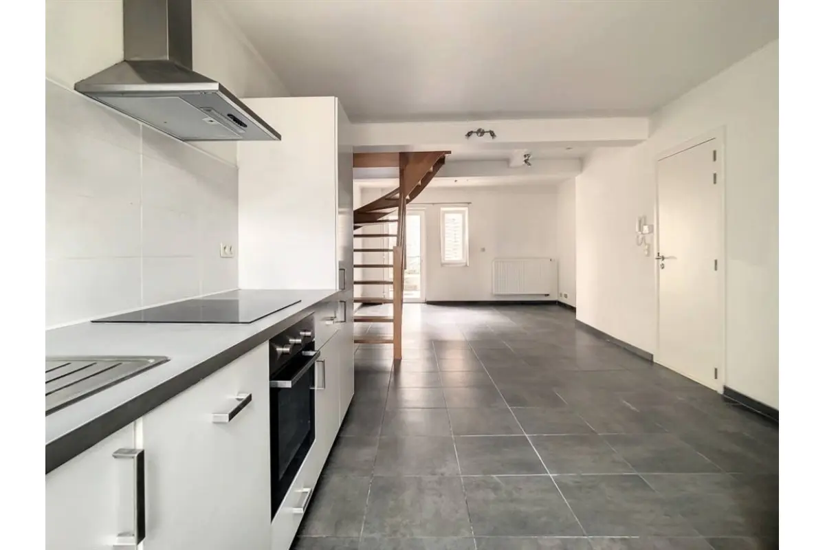Appartement à louer à Walcourt 5650 725.00€ 2 chambres 66.00m² - annonce 713606