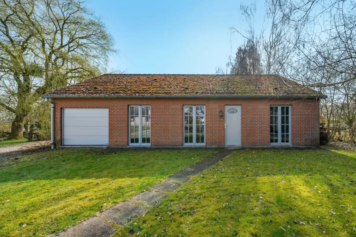 Bungalow à vendre à Méan 5372 240000.00€ 2 chambres 110.00m² - annonce 714626