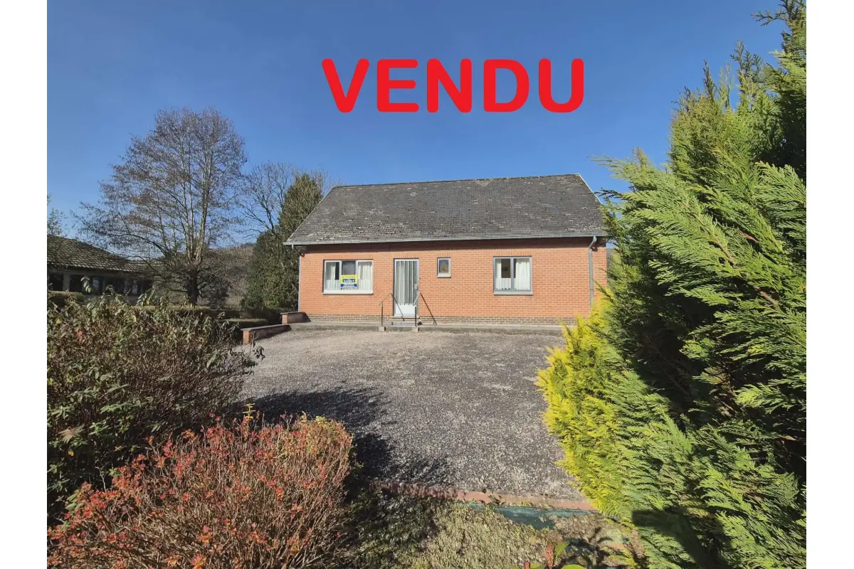 Villa à vendre à Couvin 5660 210000.00€ 2 chambres 200.00m² - annonce 716395