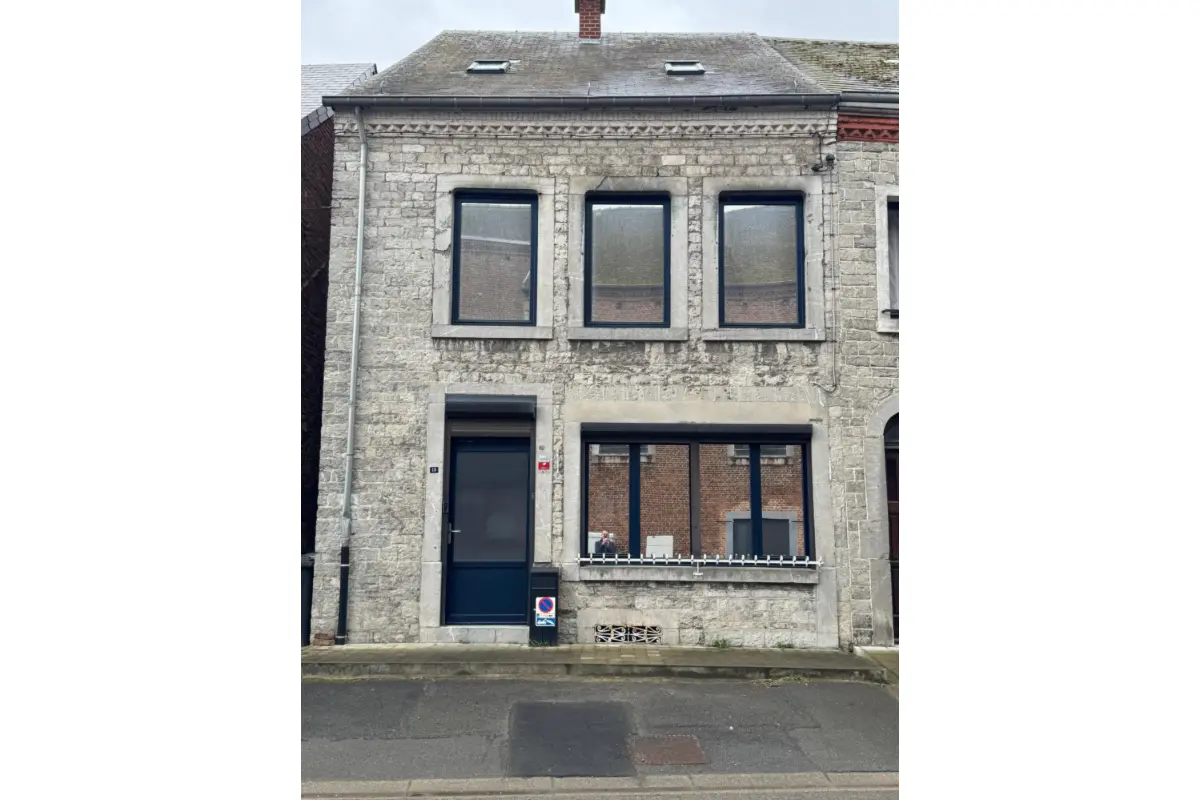 Maison à vendre à Winenne 5570 230000.00€ 5 chambres 198.00m² - annonce 717344