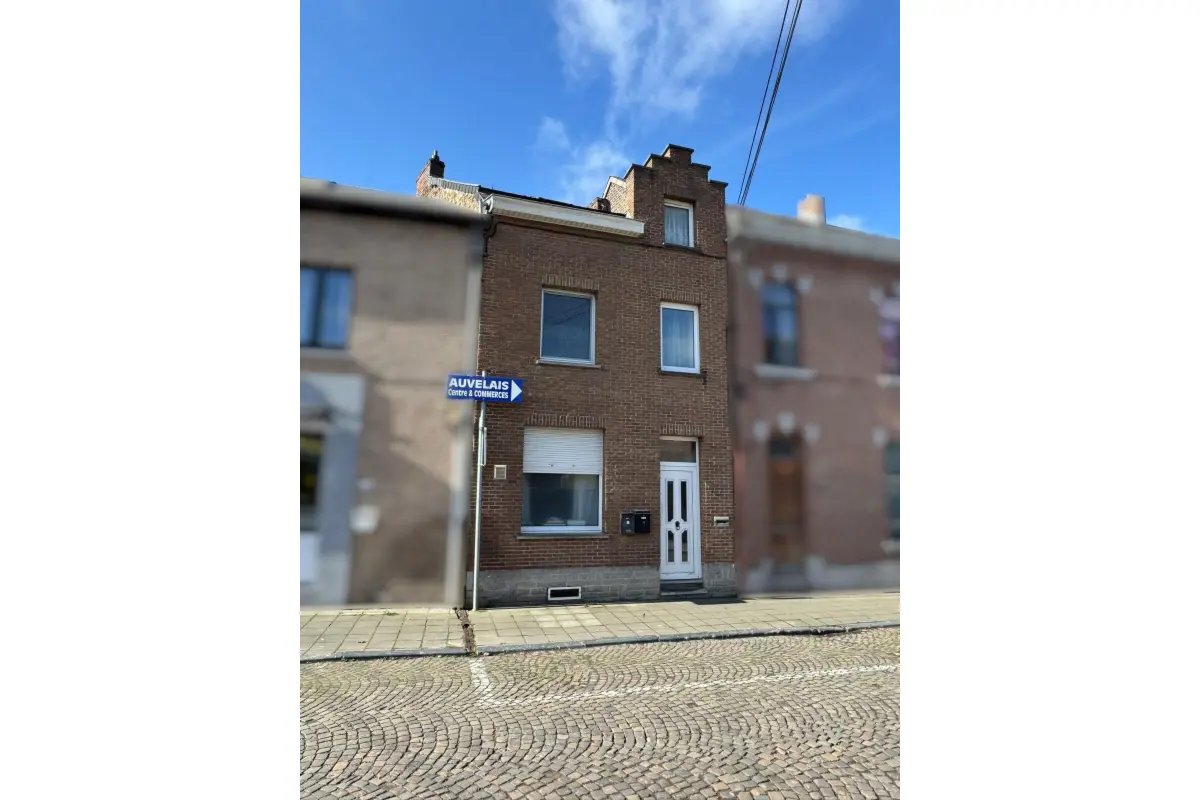 Immeuble de rapport - Immeuble à appartement à vendre à Auvelais 5060 230000.00€ 2 chambres 161.00m² - annonce 718426