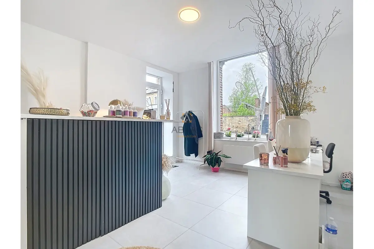 Commerce à louer à Assesse 5330 550.00€  chambres 32.00m² - annonce 760064
