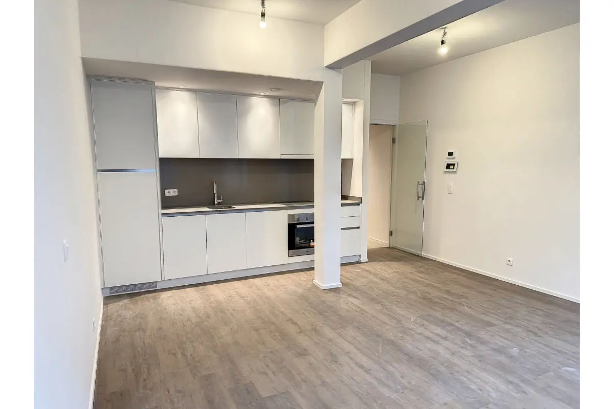 Studio à louer à Namur 5000 725.00€  chambres 48.20m² - annonce 780573