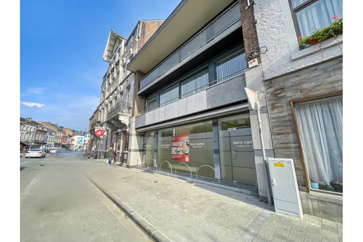 Commerce à louer à Jambes 5100 6500.00€  chambres 953.00m² - annonce 720580