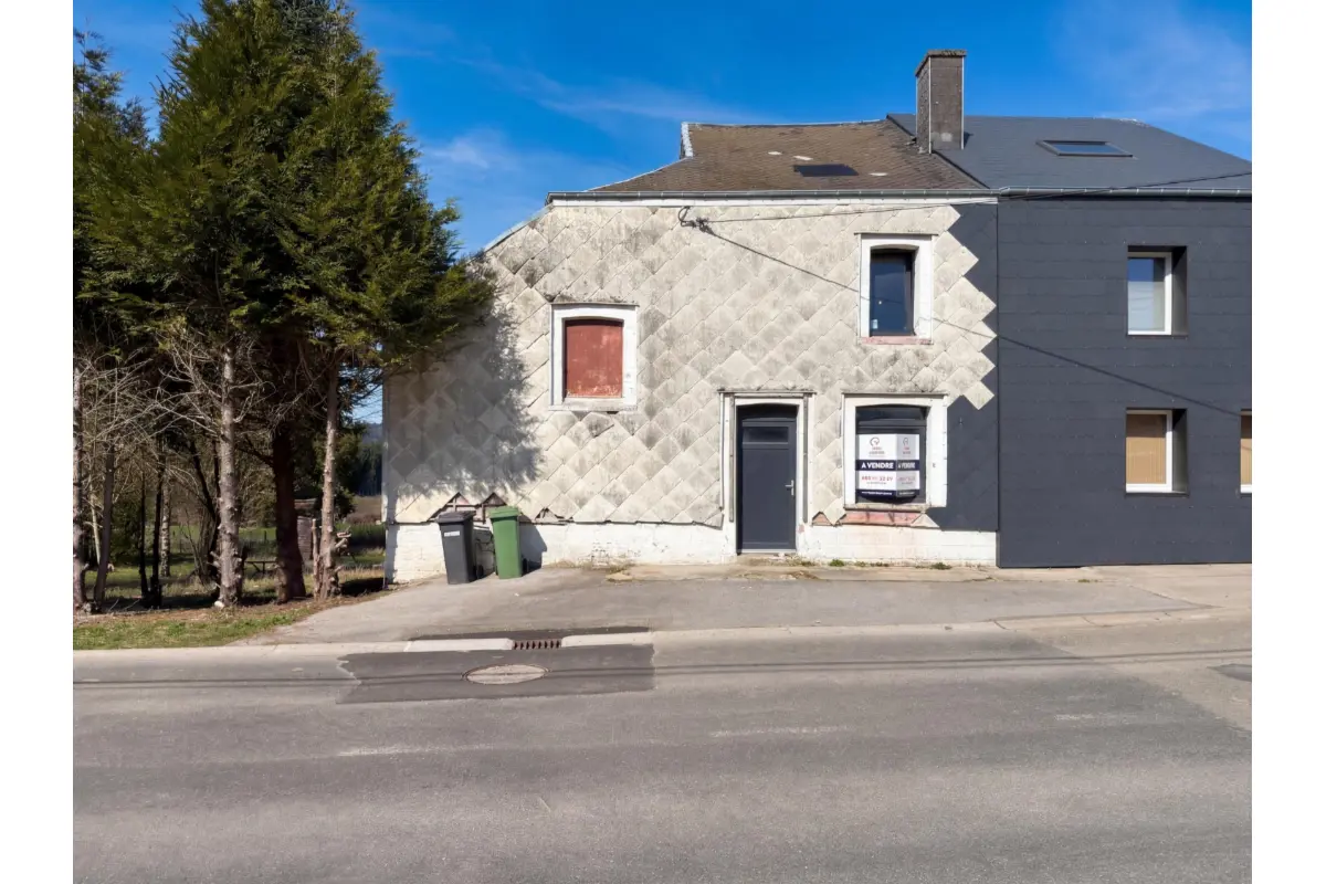 Maison à vendre à Bièvre 5555 75000.00€ 3 chambres m² - annonce 721920