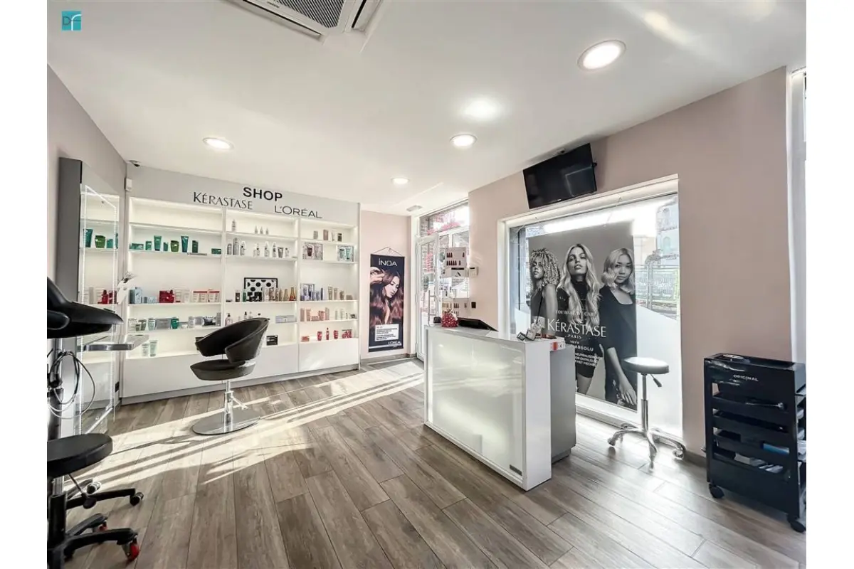 Commerce à  à Fleurus 6220 900.00€  chambres 79.00m² - annonce 723212