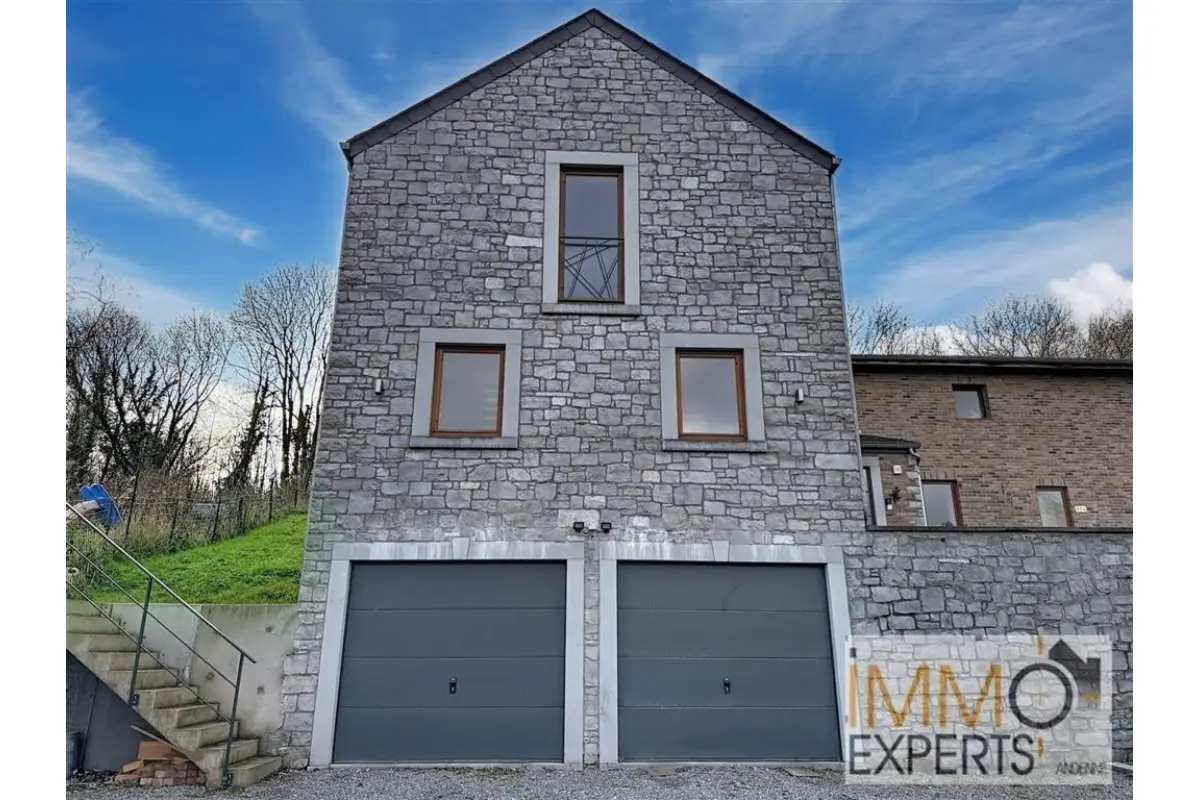 Duplex à  à Seilles 5300 210000.00€ 1 chambres 79.00m² - annonce 725275