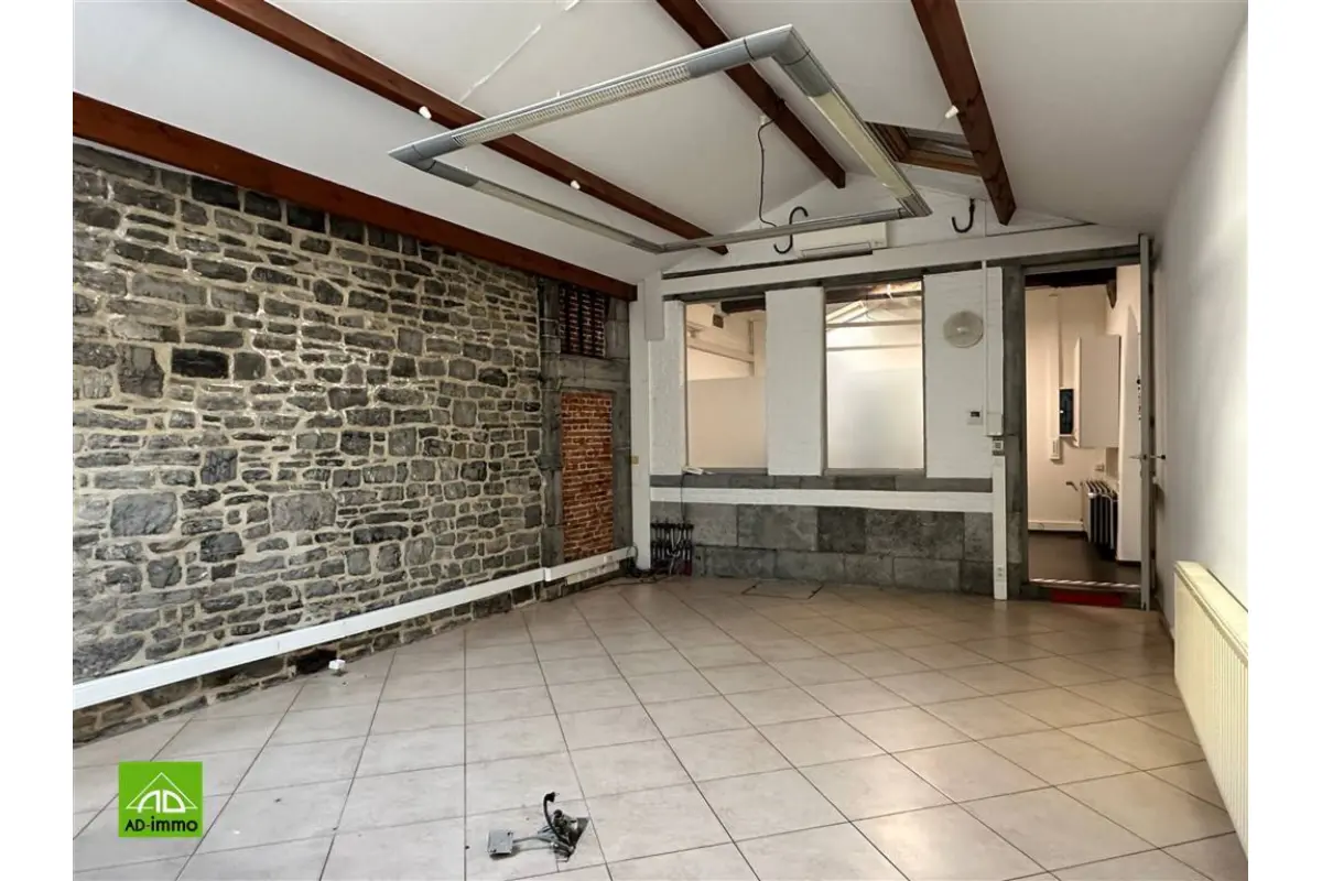Commerce à  à Namur 5000 1000.00€  chambres 96.00m² - annonce 725001