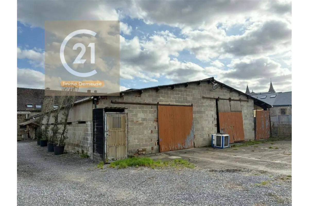 Box à louer à Rochefort 5580 400.00€  chambres m² - annonce 726969