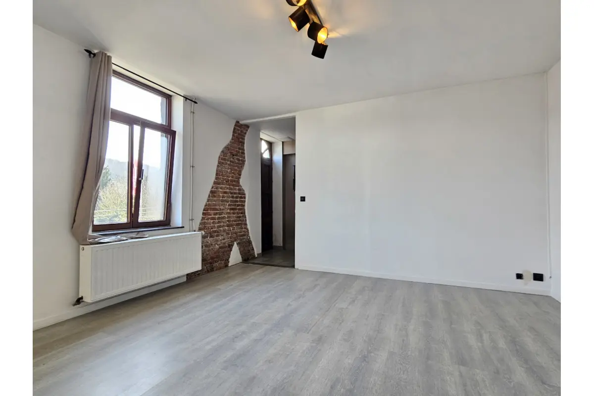 Maison à vendre à Dave 5100 130000.00€ 1 chambres 93.00m² - annonce 730046