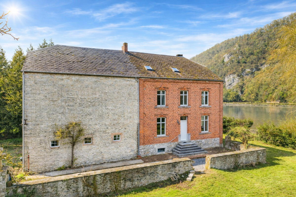 Maison à vendre à Hastière 5540 289000.00€ 4 chambres 450.00m² - annonce 730357