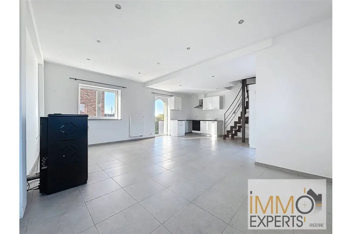 Maison à louer à Hingeon 5380 890.00€ 2 chambres 80.00m² - annonce 732447