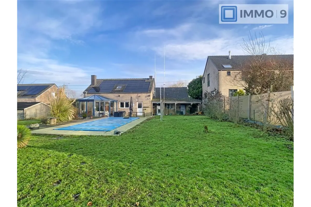 Maison à vendre à Pondrôme 5574 370000.00€ 4 chambres 156.00m² - annonce 733826