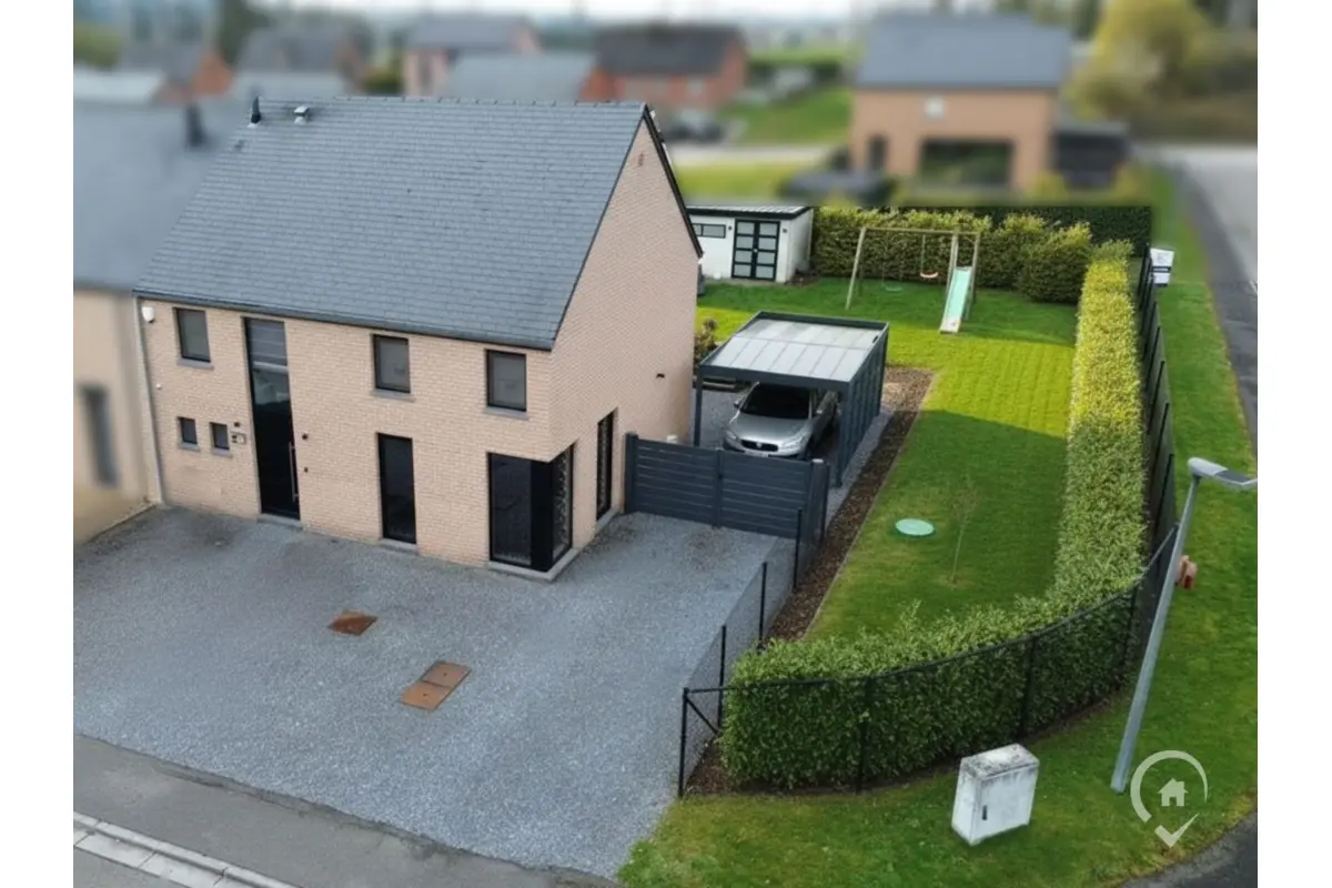 Maison à vendre à Ciney 5590 345000.00€ 3 chambres 110.00m² - annonce 733157