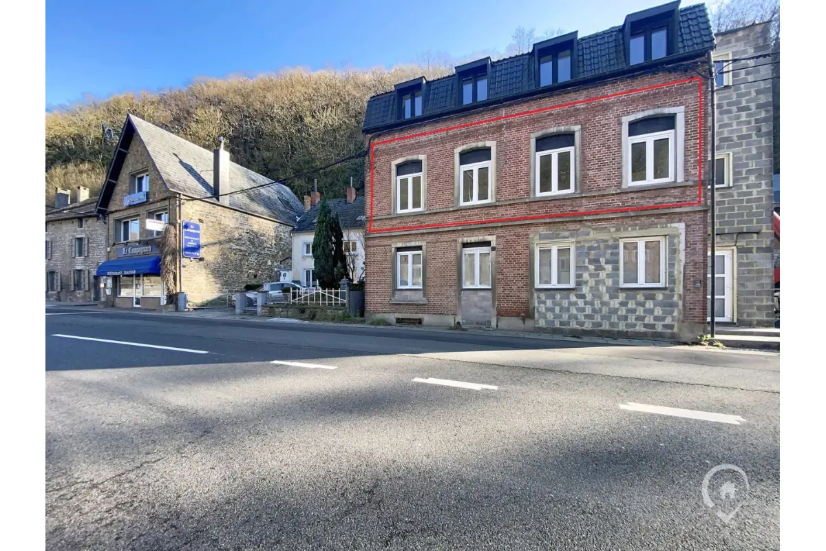 Appartement à louer à Hastière 5540 700.00€ 2 chambres 57.00m² - annonce 736198