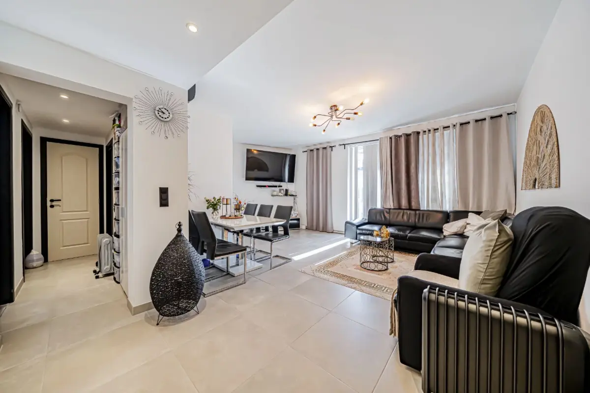 Appartement à  à Marche-en-Famenne 6900 179000.00€  chambres 75.00m² - annonce 738169